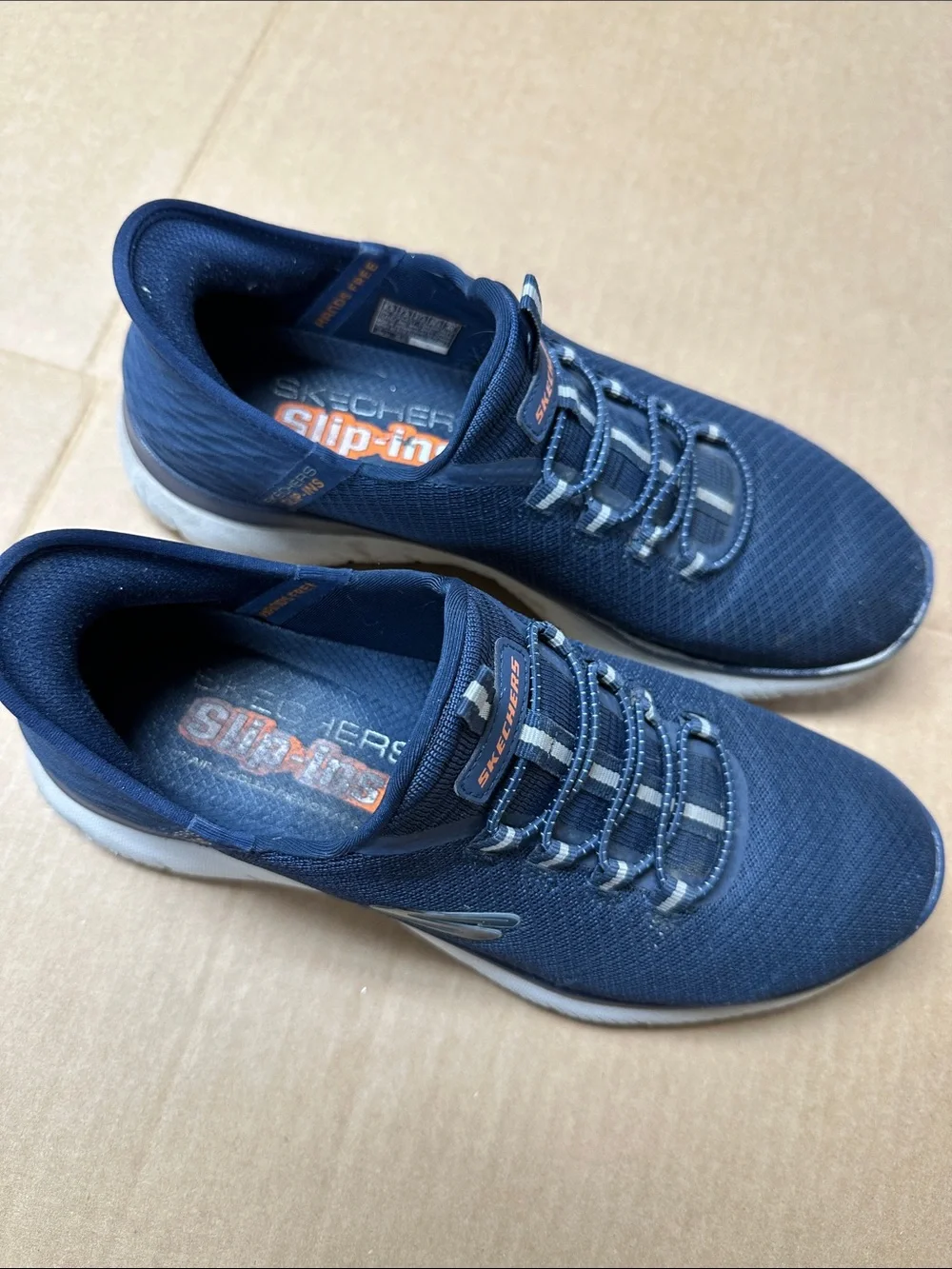 ##850, Men's 8.5, Skechers Slip-On Athletic Sneakers